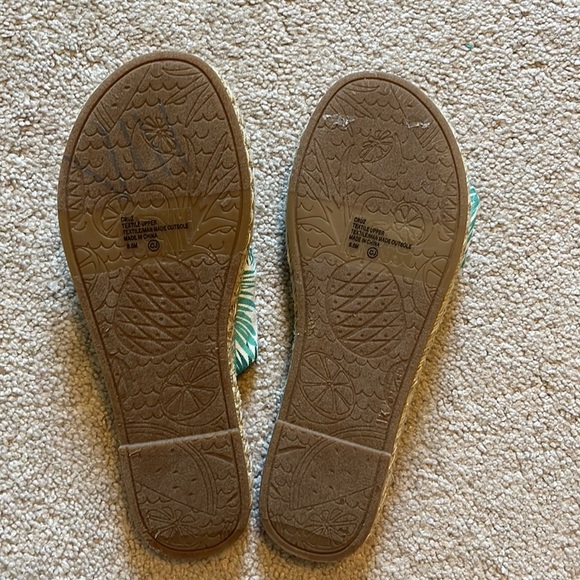 JELLYPOP Tropical Palm Leaf Green & White Slip On Sandals size 6.5 Beach/Summer - Picture 8 of 9